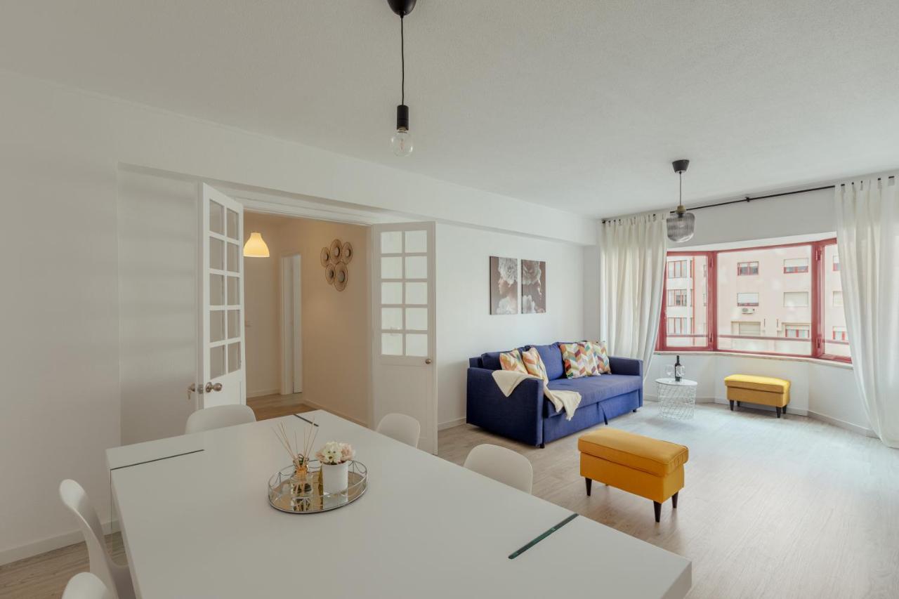 Elegant 3 Bedroom Apt - City Centre - Garage - Metro Lisboa Ngoại thất bức ảnh