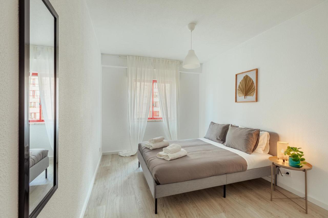 Elegant 3 Bedroom Apt - City Centre - Garage - Metro Lisboa Ngoại thất bức ảnh